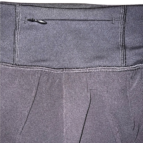 NWT SPANX Get Moving Short in Black Size Medium Activewear Athleisure - Picture 4 of 8